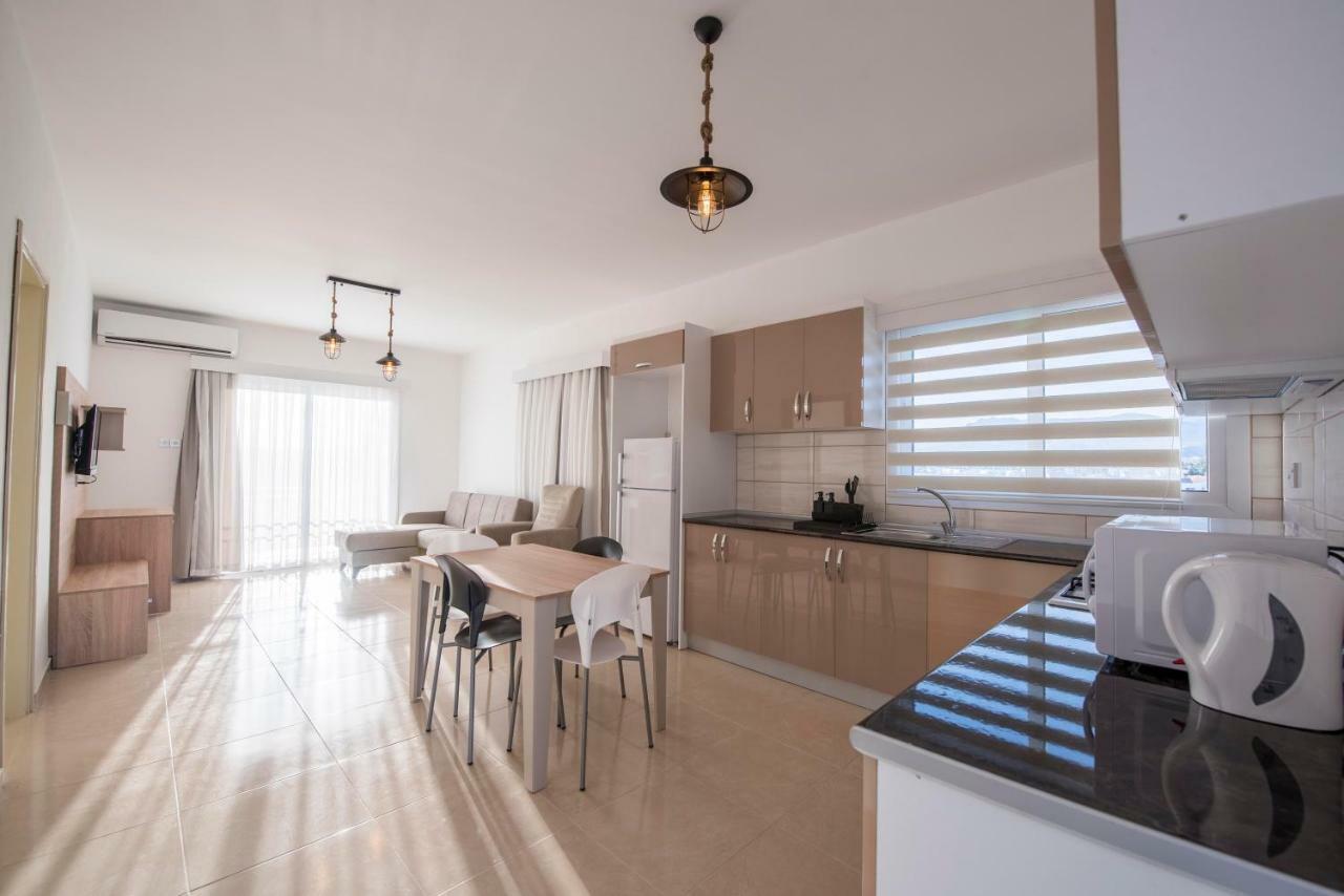 Deniz Airport Suites Nicosia Kültér fotó