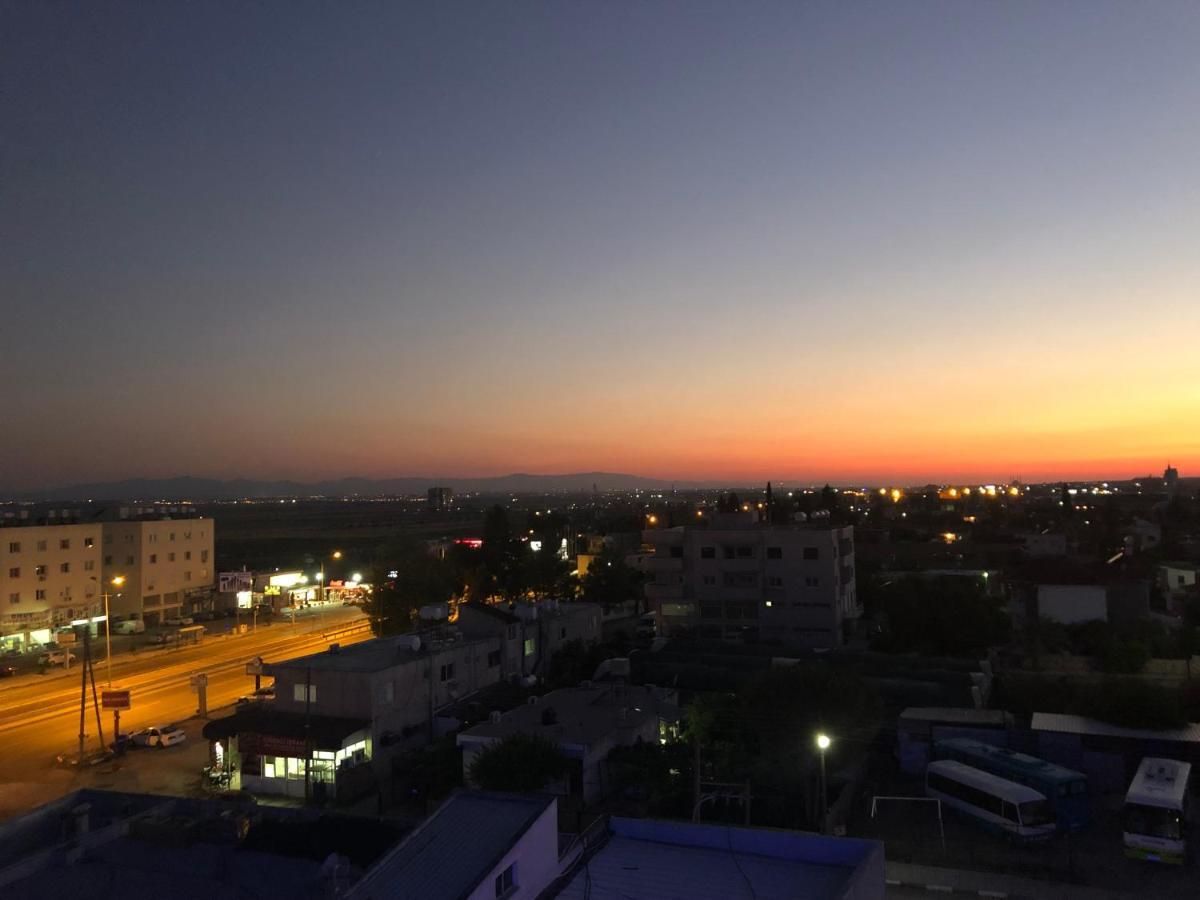 Deniz Airport Suites Nicosia Kültér fotó