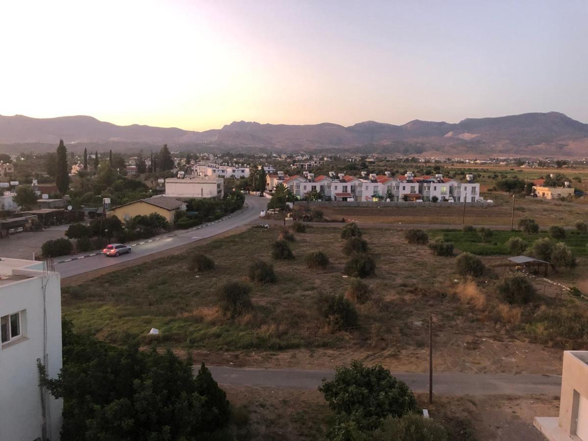 Deniz Airport Suites Nicosia Kültér fotó